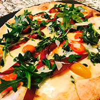 Simple summer pizza