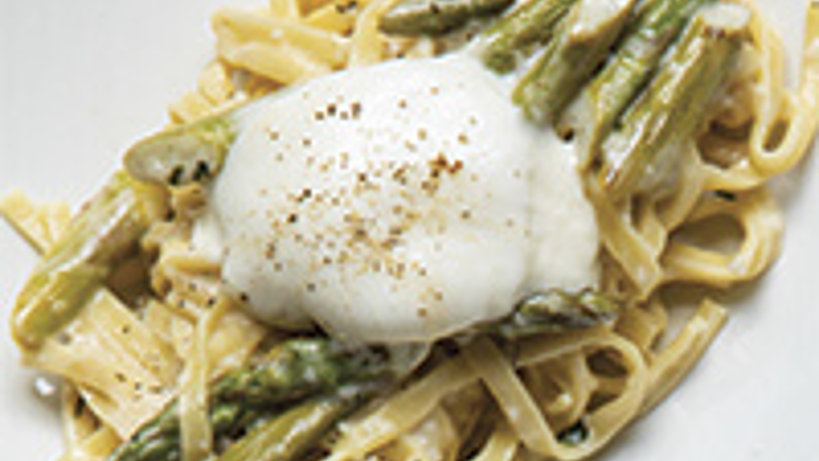 Asparagus with lemon cream sauce, burrata and mint