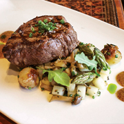 Filet mignon with potatoes, vegetables and maple mustard