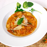 Basil and tomato bread soup