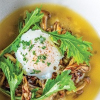 Savory grains with poached egg 