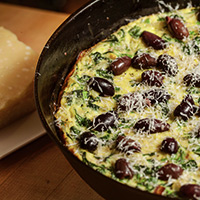 Spinach omelet with Kalamata olives