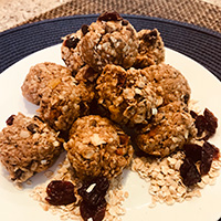 Dried fruit energy balls