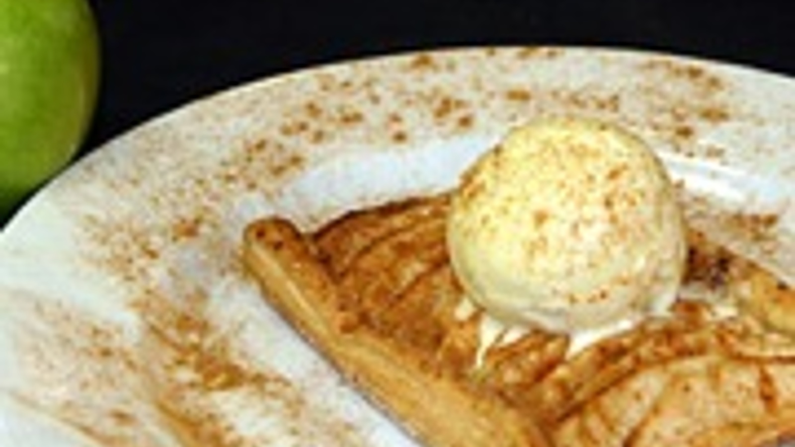 Apple tart with late-harvest Riesling ice cream